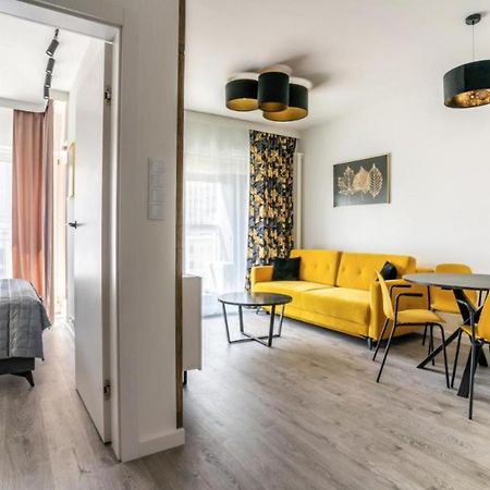 Mennica Residence - City Center - Golden Apartments Варшава Екстер'єр фото